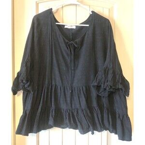 A BEAUTIFUL SOUL Arula Altrd State  Babydoll Ruffle Top Black  Short Sleeve Sz X